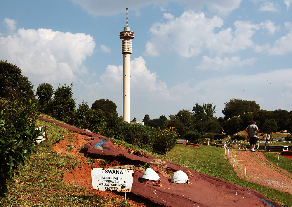 Tswana rondavels at Santarama Miniland