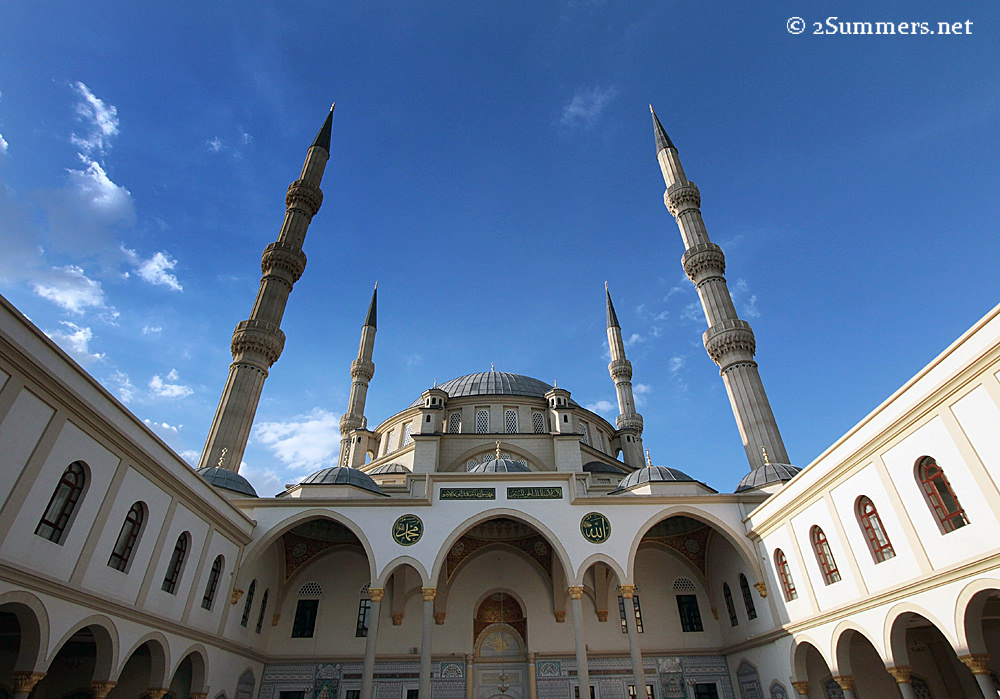 Mosque courtyard2