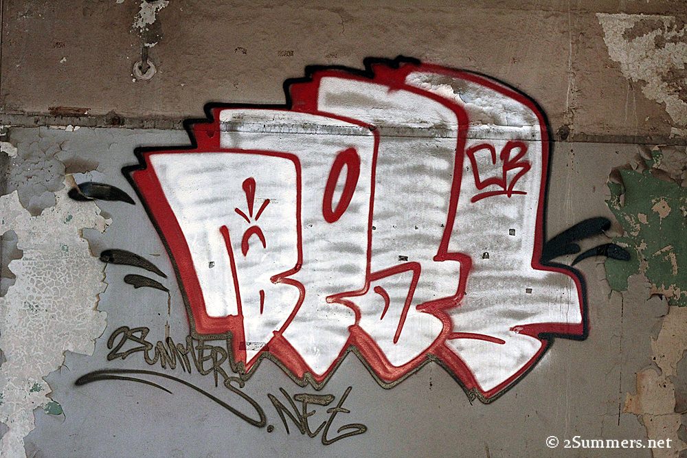 Bias throw-up small