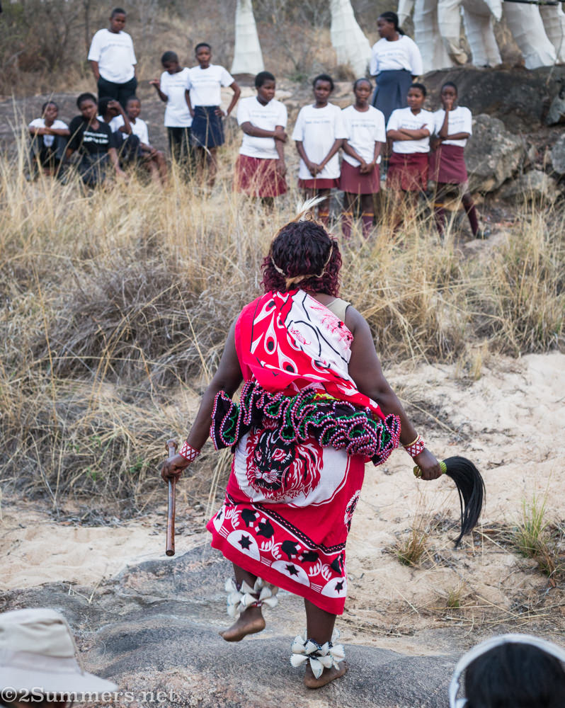 Shangaan songoma dancing