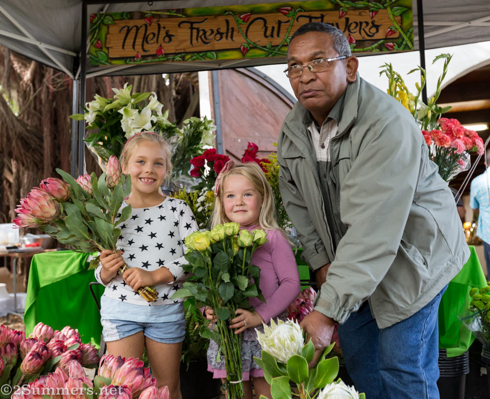 Hannah and Leah at Blaauwklippen market