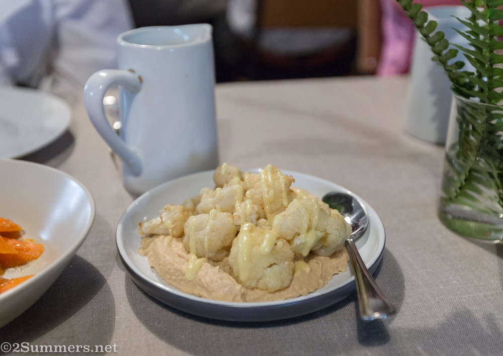 Cauliflower and hummus