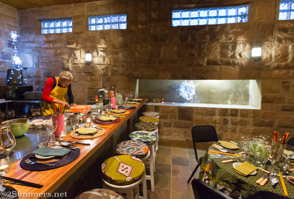 Su-yen preparing dinner Chez Fong