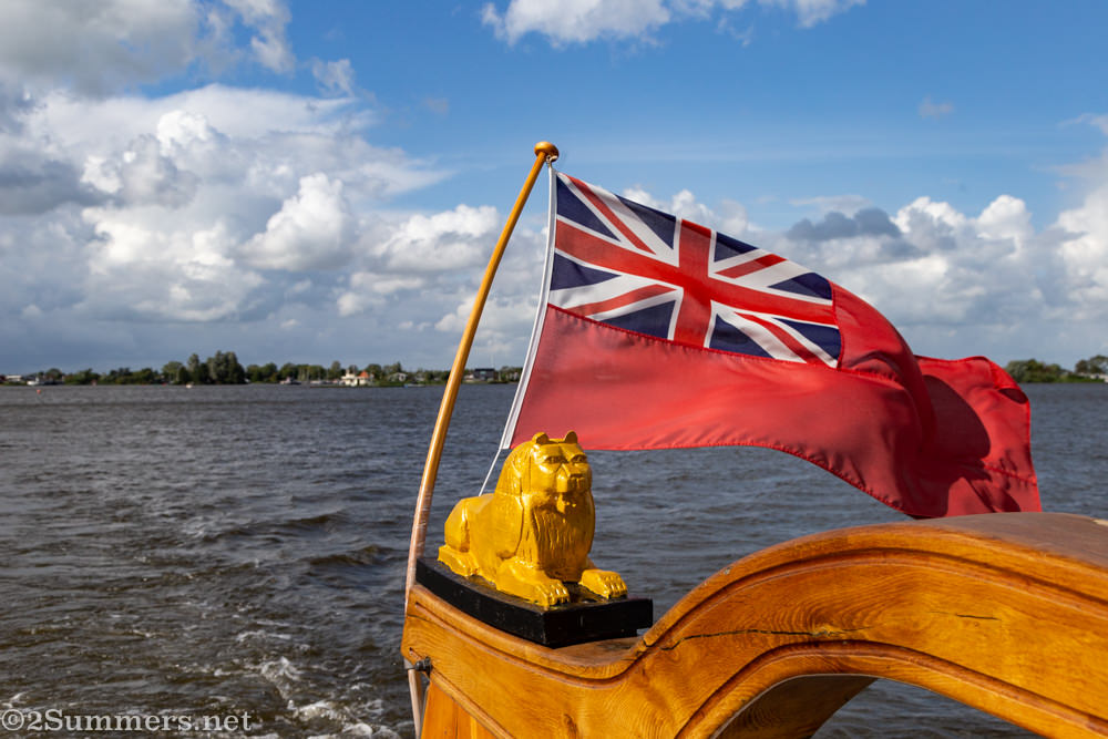 Lion and British flag on Hendrika