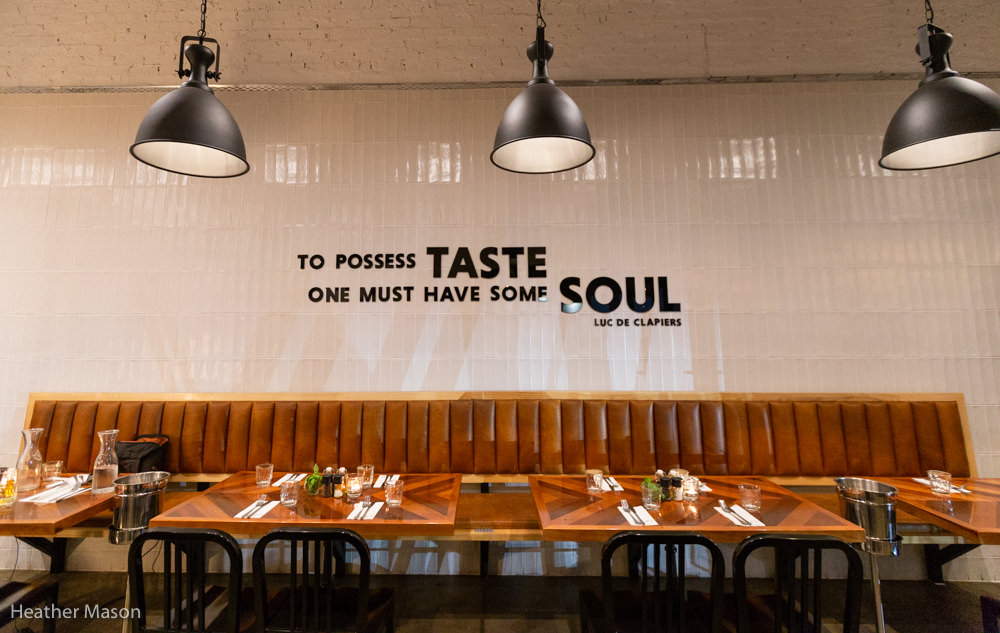 Tables at Coalition Pizza in Pineslopes