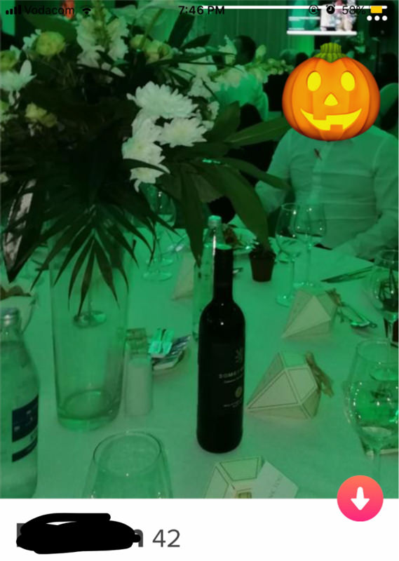 Green Tinder profile photo