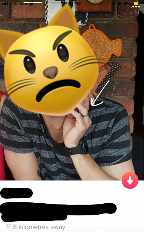 Tinder profile man with wedding ring.