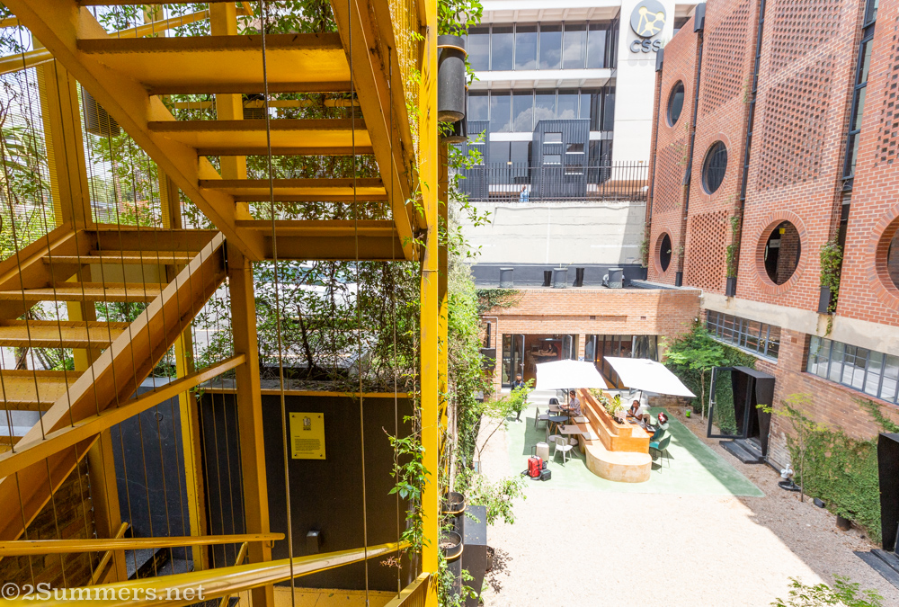 138 Jan Smuts courtyard