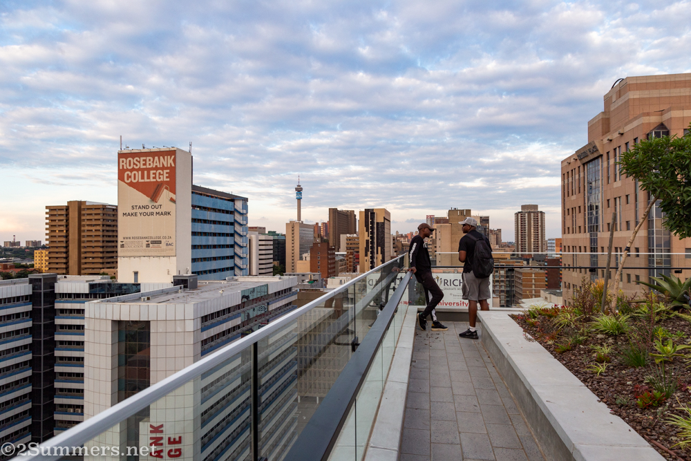 Students hanging out on 56 Jorissen roof deck