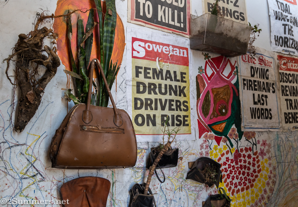 Purse and wallet wall