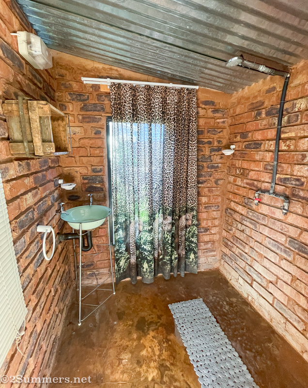 Campovan bathroom